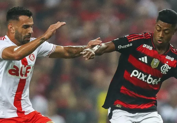 Flamengo e Internacional duelam pelo Brasileirão