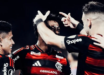 Flamengo vence Internacional e abre vantagem nas oitavas da Libertadores