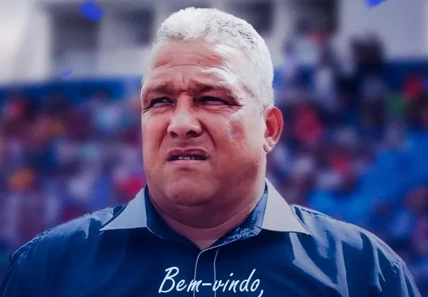 Givanildo Sales, técnico do Oeirense