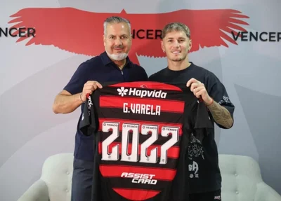 Guillermo Varela renova contrato com o Flamengo até 2027