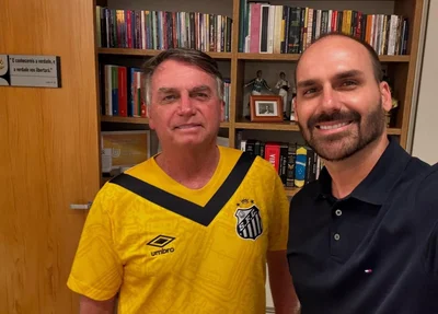 Jair Bolsonaro e Eduardo Bolsonaro