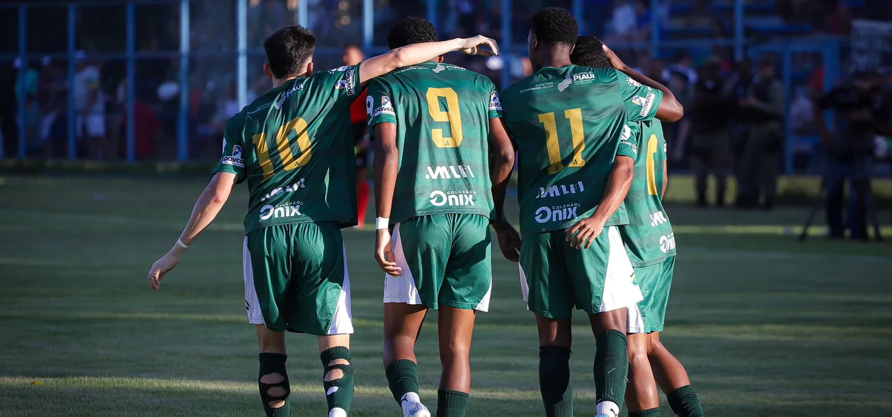 Jogadores do Altos