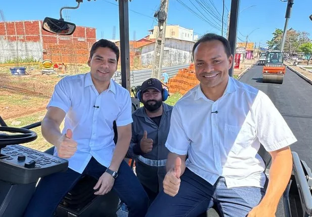 Leo Sobral e prefeito Pedro Gomes