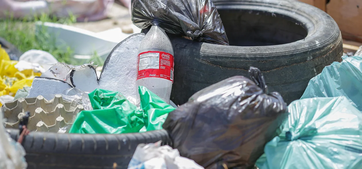 Lixo ajuda na proliferação de doenças na zona Sudeste de Teresina