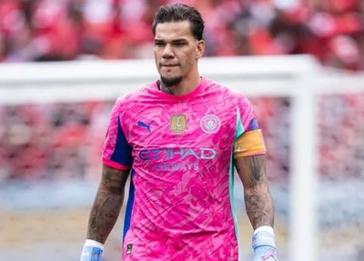 Manchester City rejeita oferta pelo goleiro Ederson