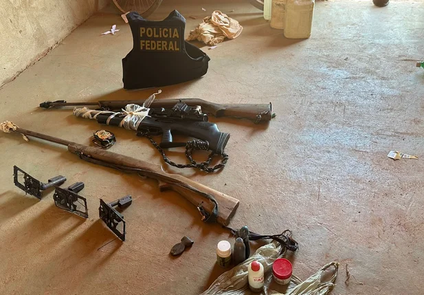 Material apreendido pela Polícia Federal