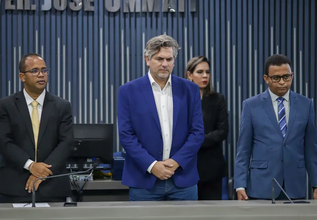 Medalha do Mérito Legislativo homenageia 36 nomes