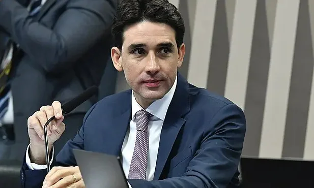 Ministro de Portos e Aeroportos , Silvio Costa Filho