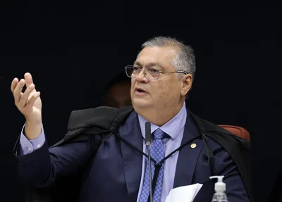 Ministro Flavio Dino na sessão da Primeira Turma