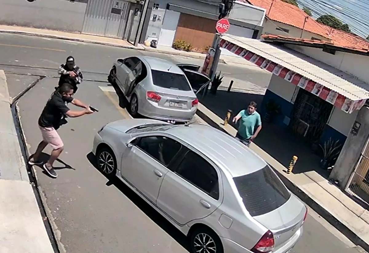 Momento da prisão de Fernando Castro