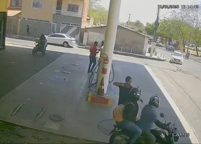 Momento do assalto contra mototaxista no Parque Piauí
