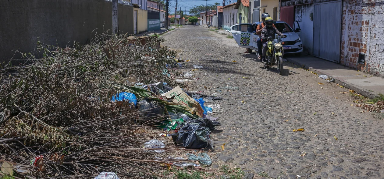 Moradores reclamam de falta de coleta de lixo na zona Sudeste de Teresina