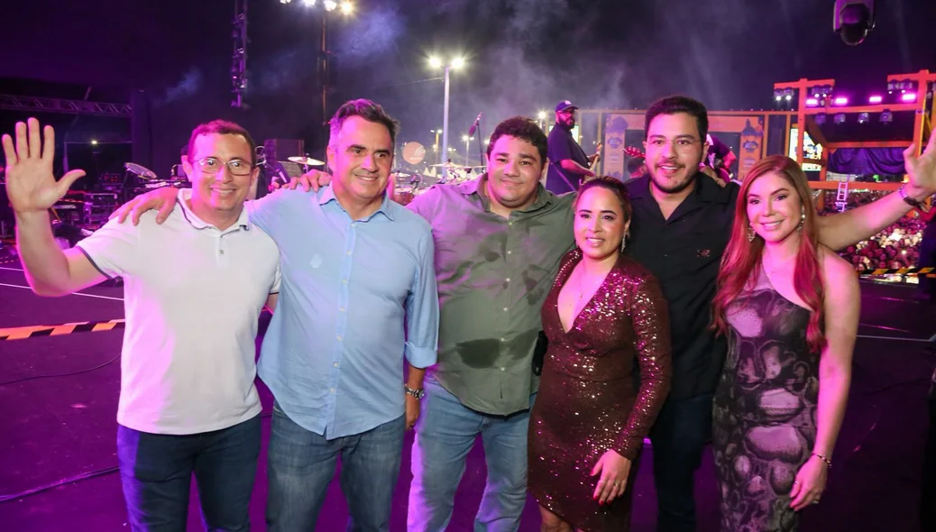 Na noite dessa quinta-feira (14), Ciro esteve na região norte do estado