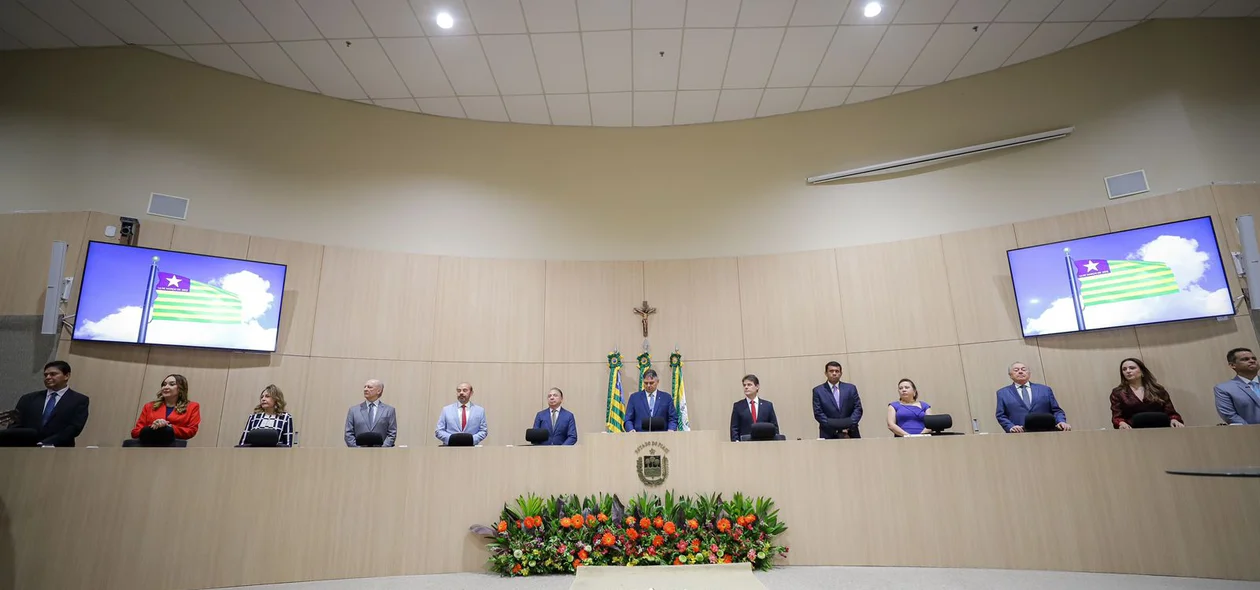 O evento ocorreu no plenário do TCE