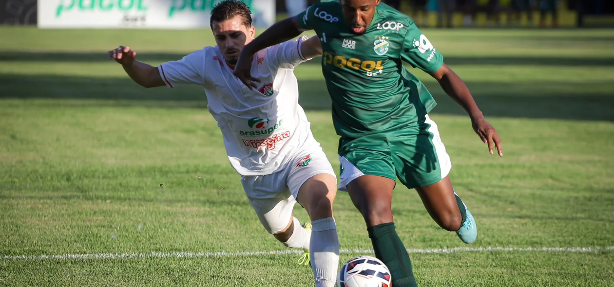 O jogo ocorreu neste sábado