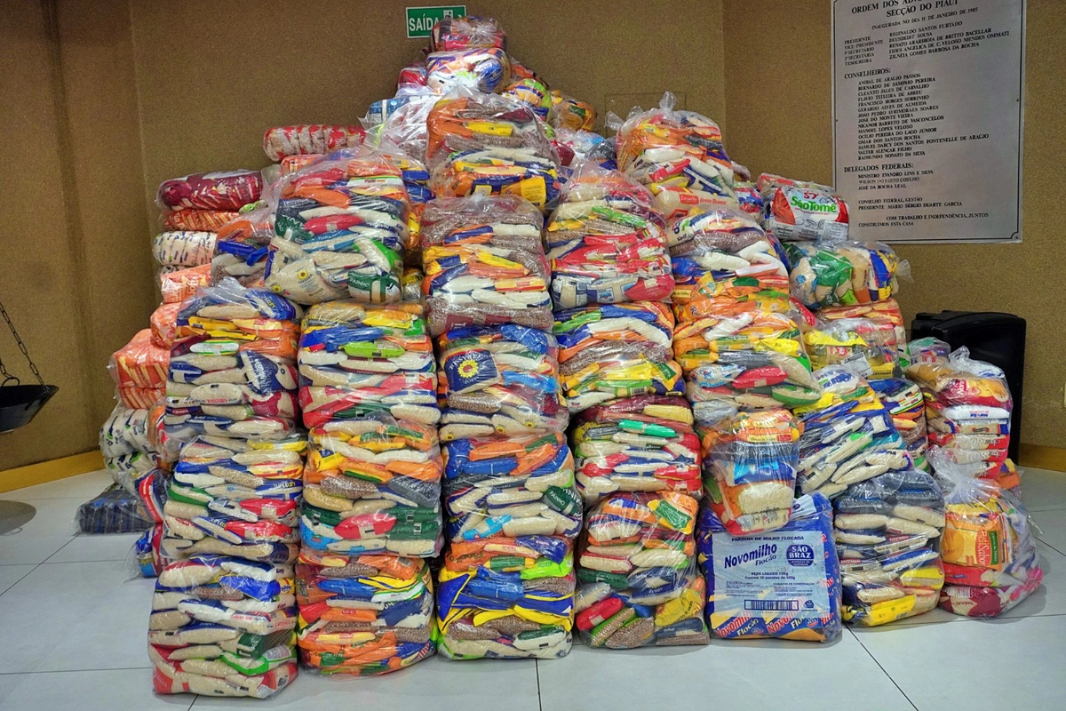 OAB Piauí alcança marco histórico com a arrecadação de 10 toneladas de alimentos não perecíveis