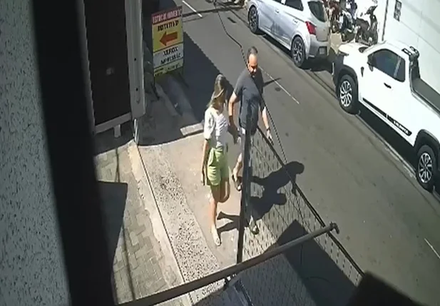 Penélope Miranda de Brito e Thiciano Ribeiro da Cruz segundos antes de serem mortos