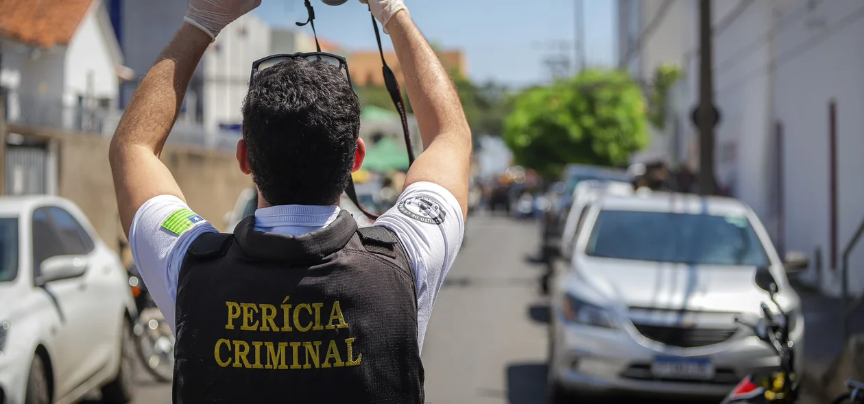 Perito trabalhando