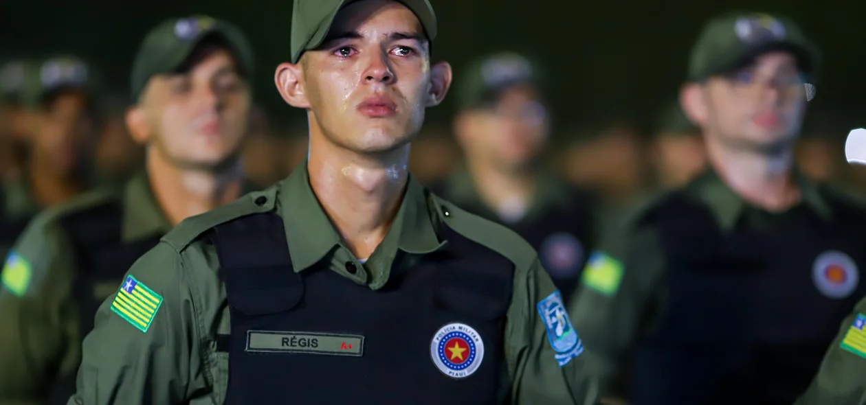 Policial Militar se emociona
