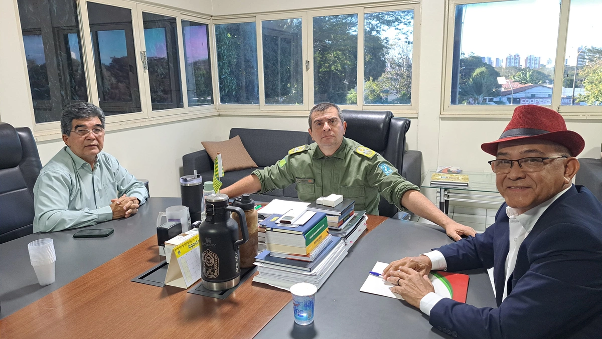 Prefeito Abdoral Melo reforça parceria com a Polícia Militar
