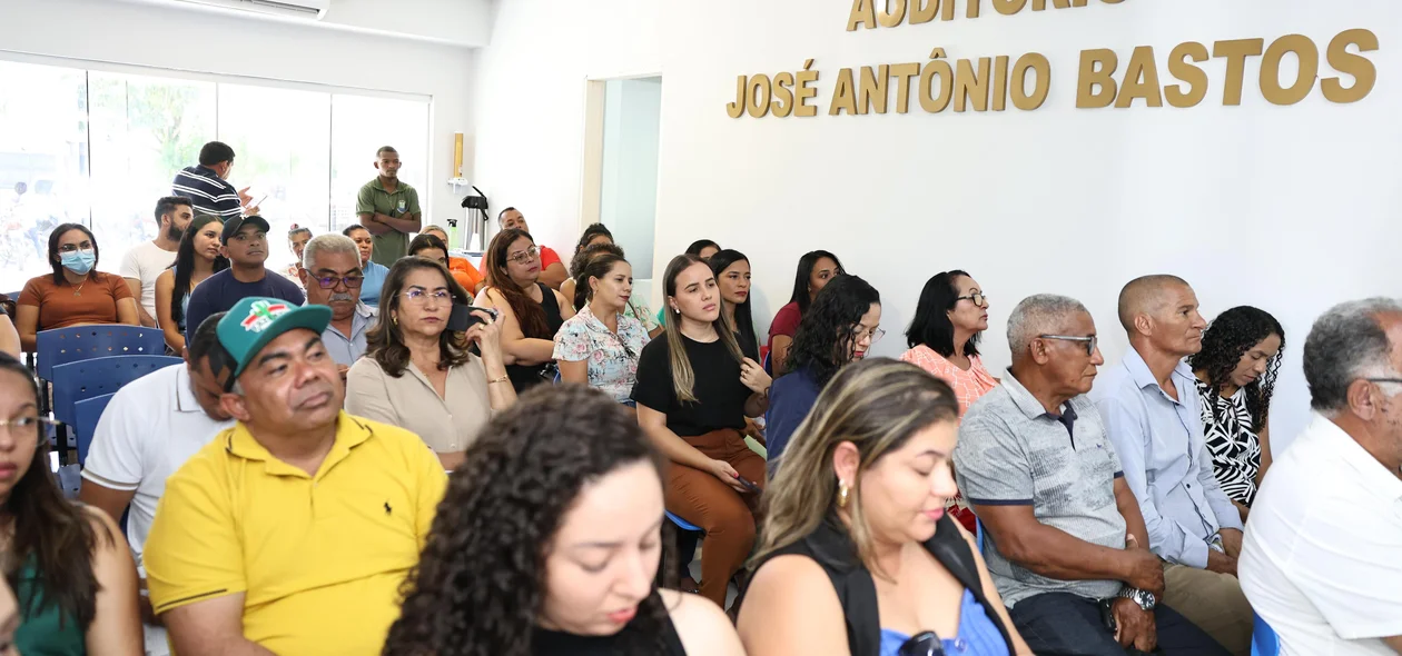 Presentes na sessão extraordinária da Câmara de Curimatá