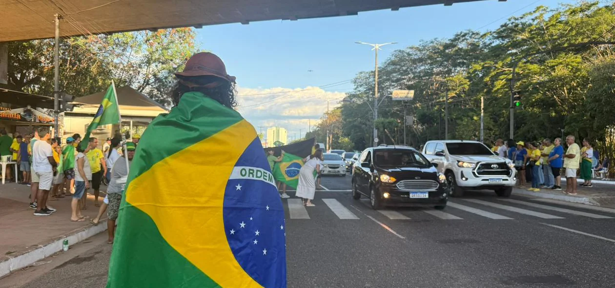 Protesto na Avenida Raul Lopes