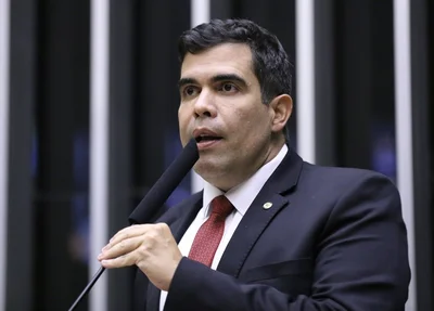 Ricardo Ayres