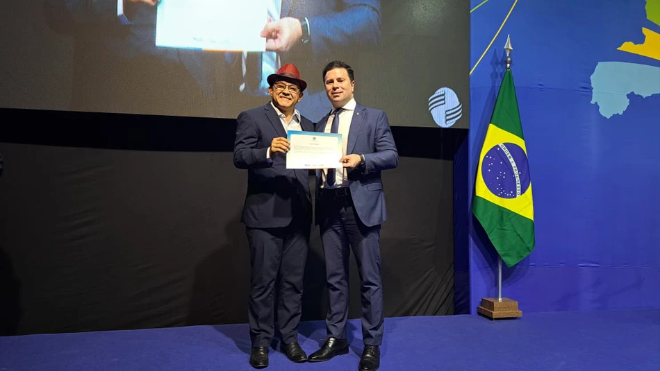 São João do Arraial recebe certificado como integrante do projeto "Municípios 100% Regularizados"