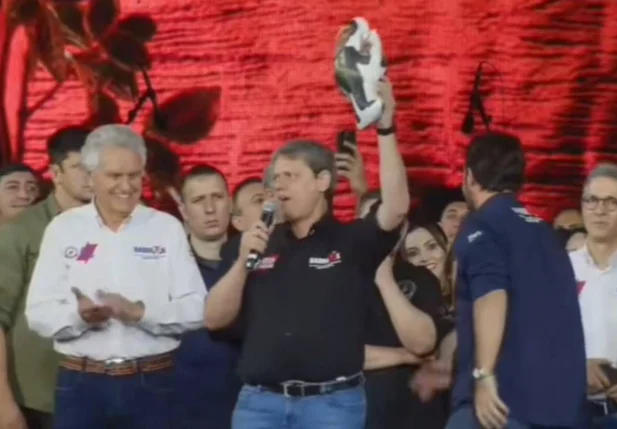 Tarcísio de Freitas, Ronaldo Caiado e Romeu Zema na Festa do Peão de Barretos