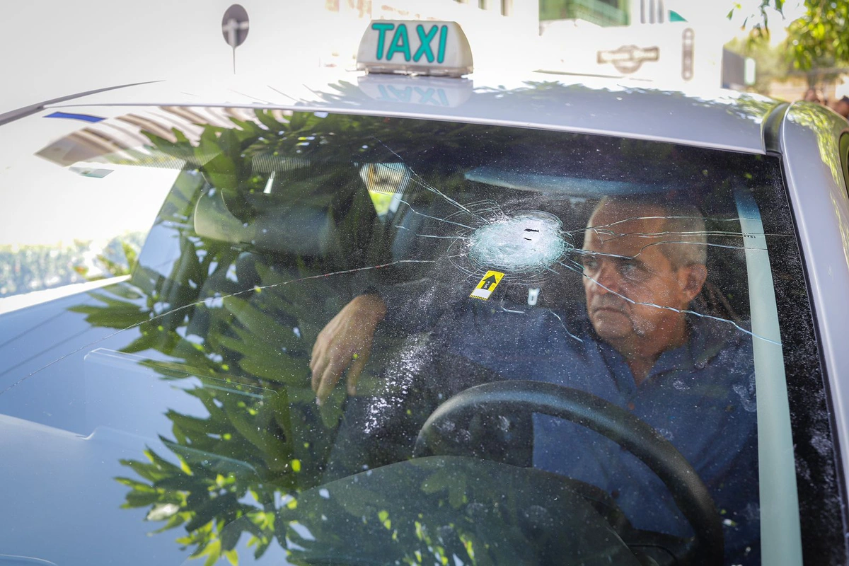 Taxista Paulo César foi atingido por estilhaços