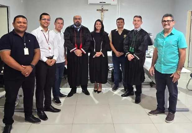 Tribunal do Júri de Valdemar Jesus Silva