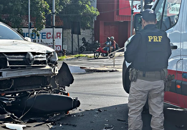 Acidente na Avenida João XXIII