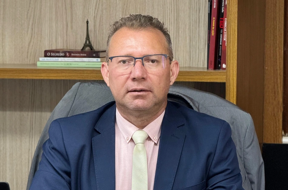 Adailton de Oliveira Silva