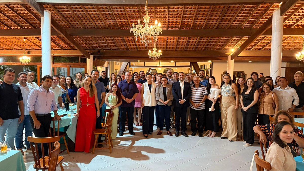 Advogado Mário Basílio participa de jantar com advocacia parnaibana