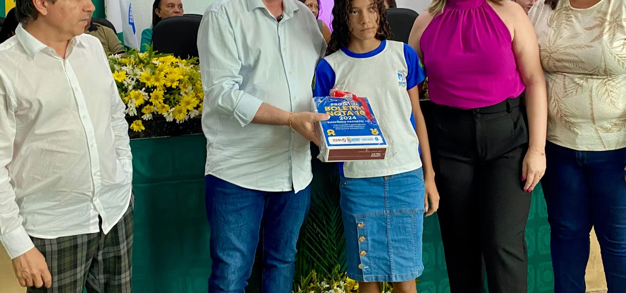 Alunos de Sigefredo Pacheco são premiados no projeto Boletim Nota 10