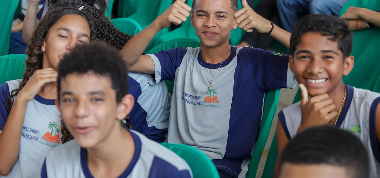 Alunos engajados para a mais uma etapa da Blitz ONEE