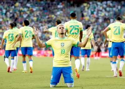Andreas Pereira é convocado por Ancelotti na vaga de Kaio Jorge