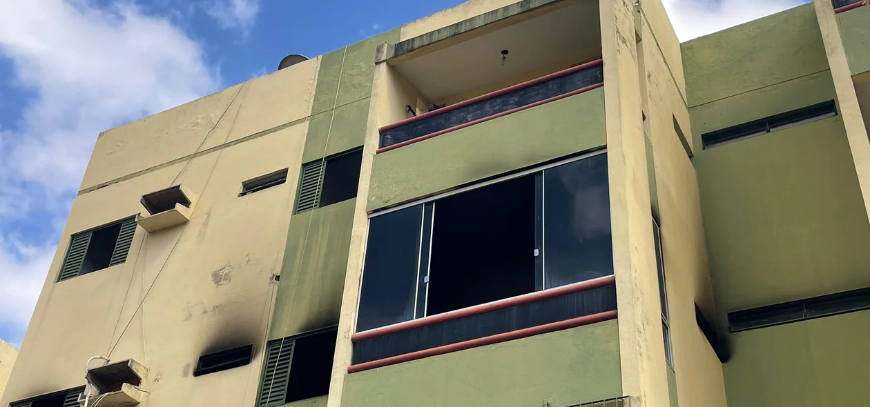 Apartamento atingido pelo incêndio