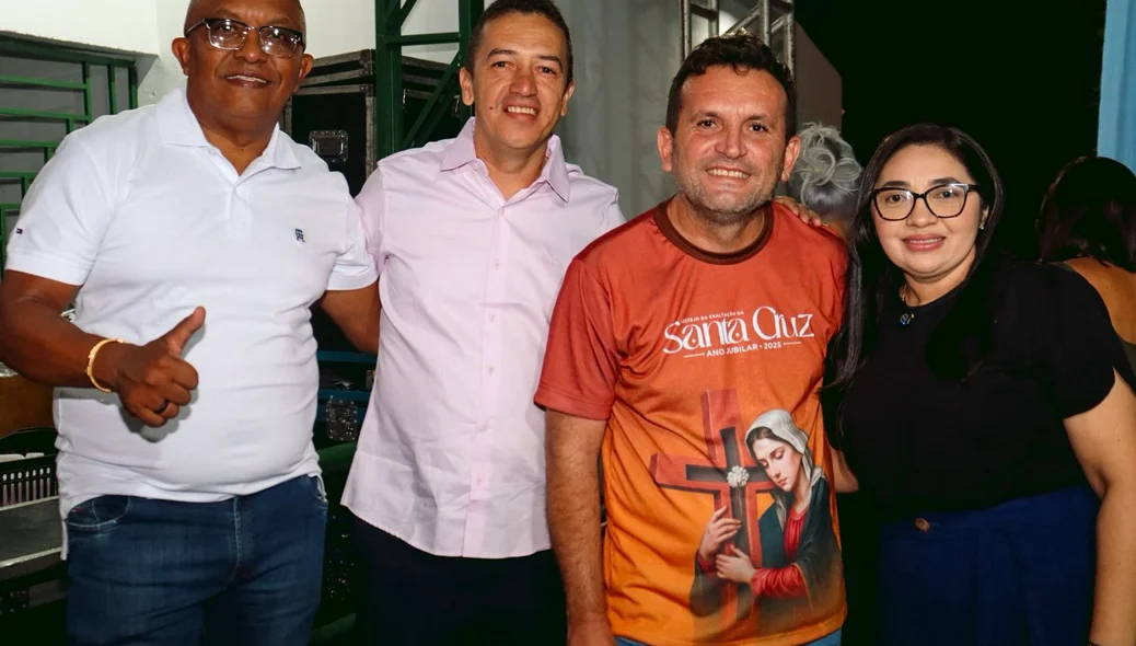 Apresentação reuniu fiéis de todas as idades