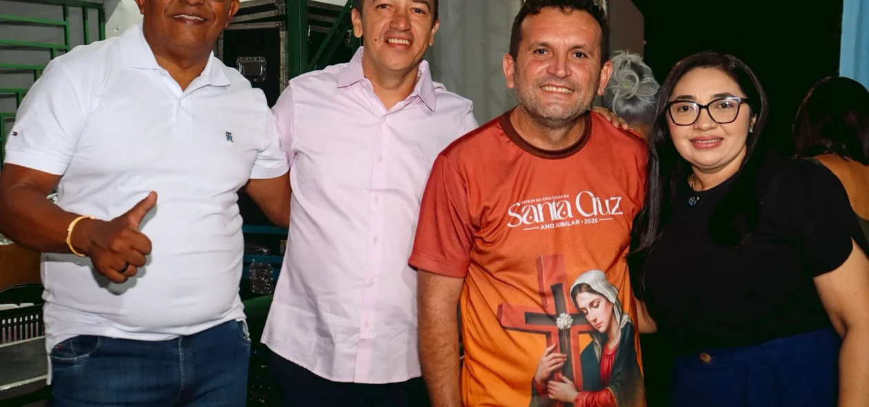Apresentação reuniu fiéis de todas as idades