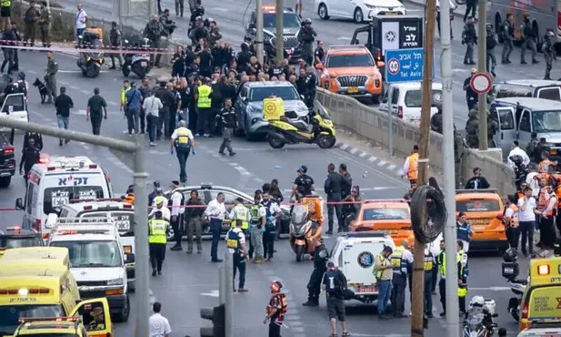 Ataque terrorista contra ônibus em Jerusalém deixa cinco mortos