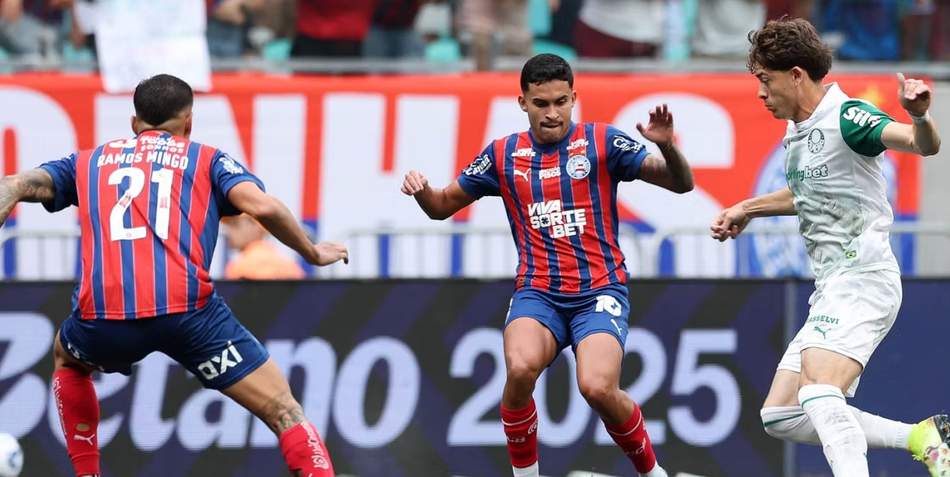 Bahia derrotou o Palmeiras neste domingo (28)