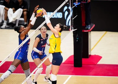Brasil vence a França nas quartas de final do Mundial de Vôlei