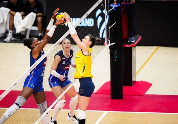 Brasil vence a França nas quartas de final do Mundial de Vôlei
