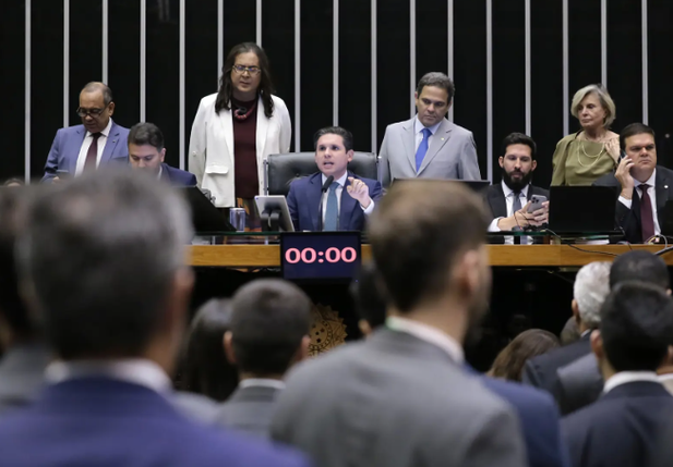 Câmara aprova PEC da Imunidade