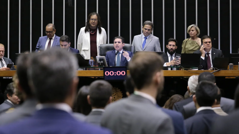 Câmara aprova PEC da Imunidade