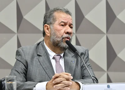 Carlos Lupi