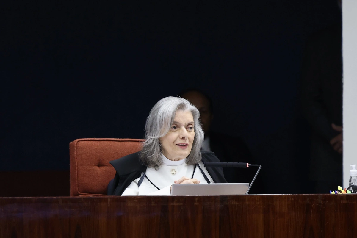 Cármen Lúcia