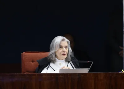 Cármen Lúcia