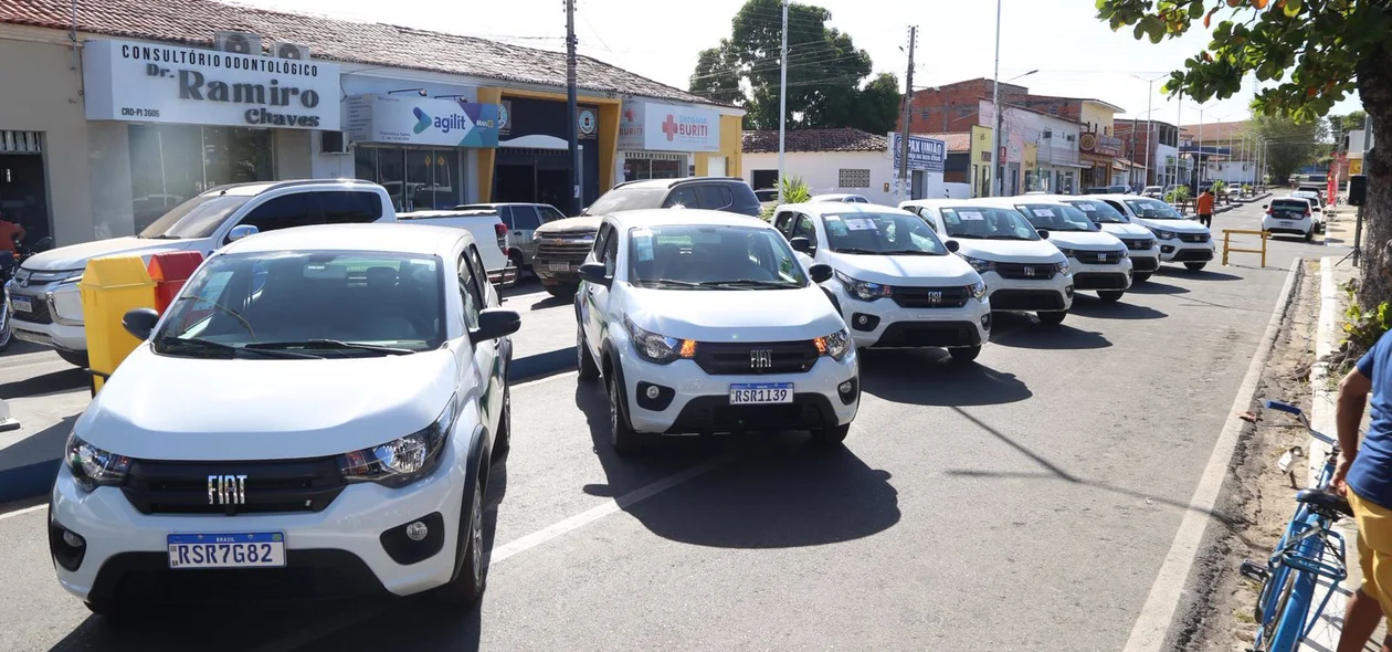 Carros presentes no local
